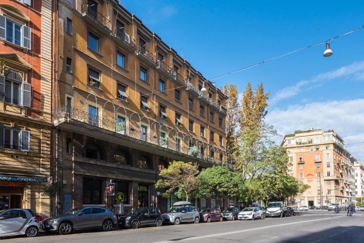 Vatican Home With Balcony Rom Exterior foto